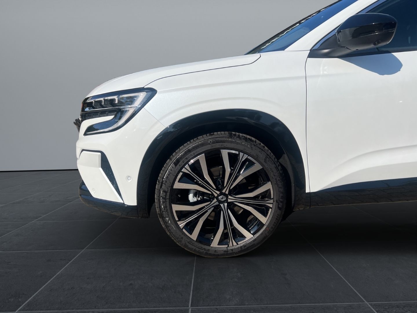 Fahrzeugabbildung Renault Austral Iconic 1.2 E-TECH Full Hybrid 200 EU6e H