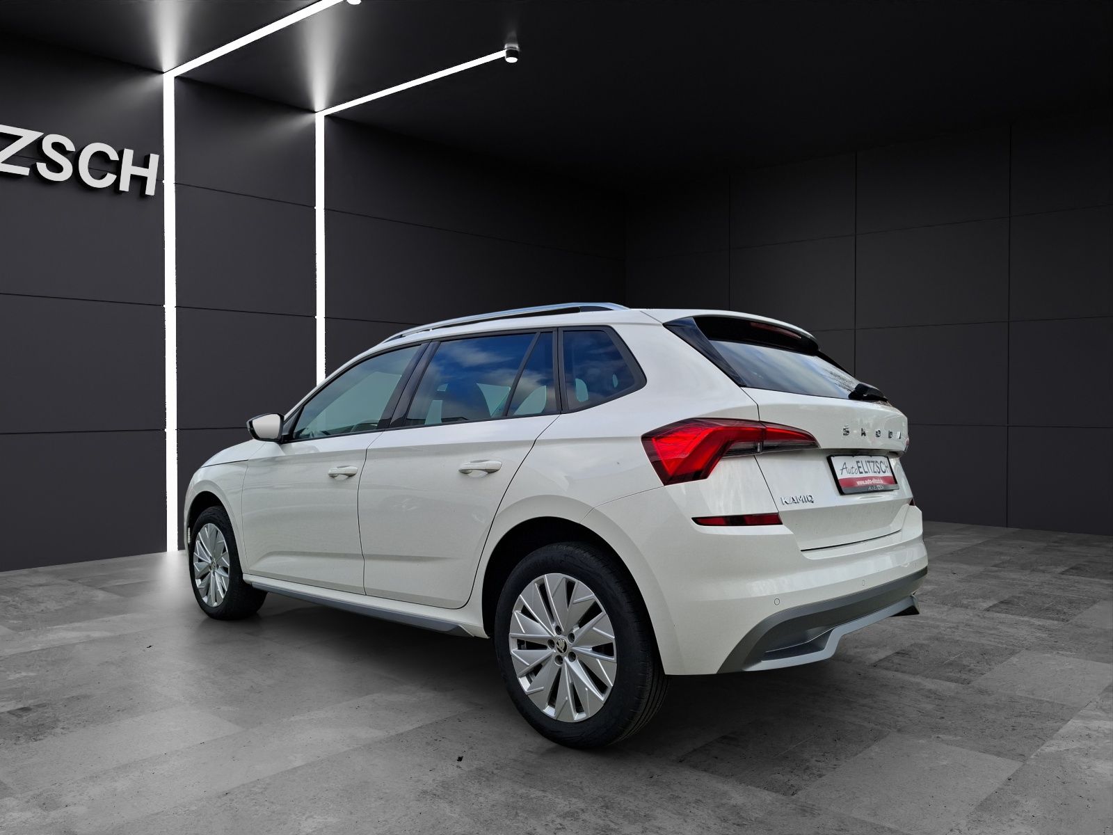 Fahrzeugabbildung SKODA Kamiq TSI Style LED Navi AID GRA PDC SH