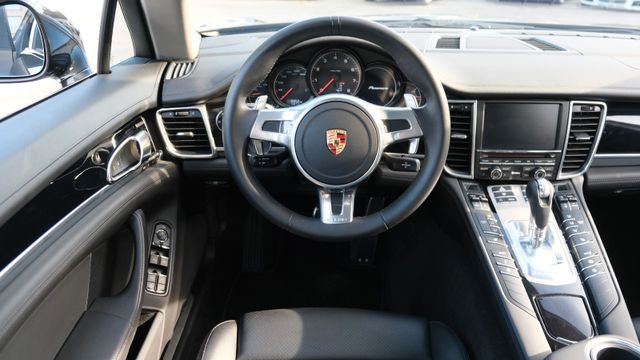Fahrzeugabbildung Porsche Panamera Platinum Edition/Jahreswagenzustand!