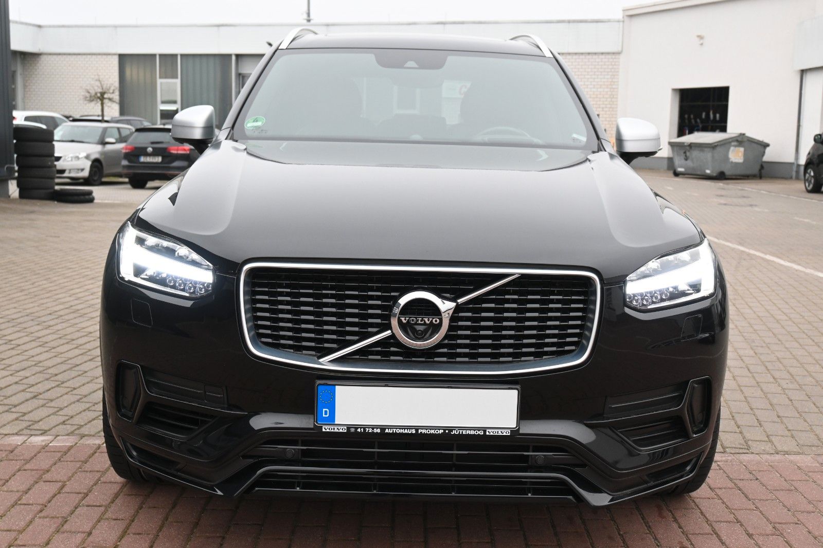 Fahrzeugabbildung Volvo XC90 T8 R Design*LED*LUFT*360°ACC*STHZ*HuD*7Si*