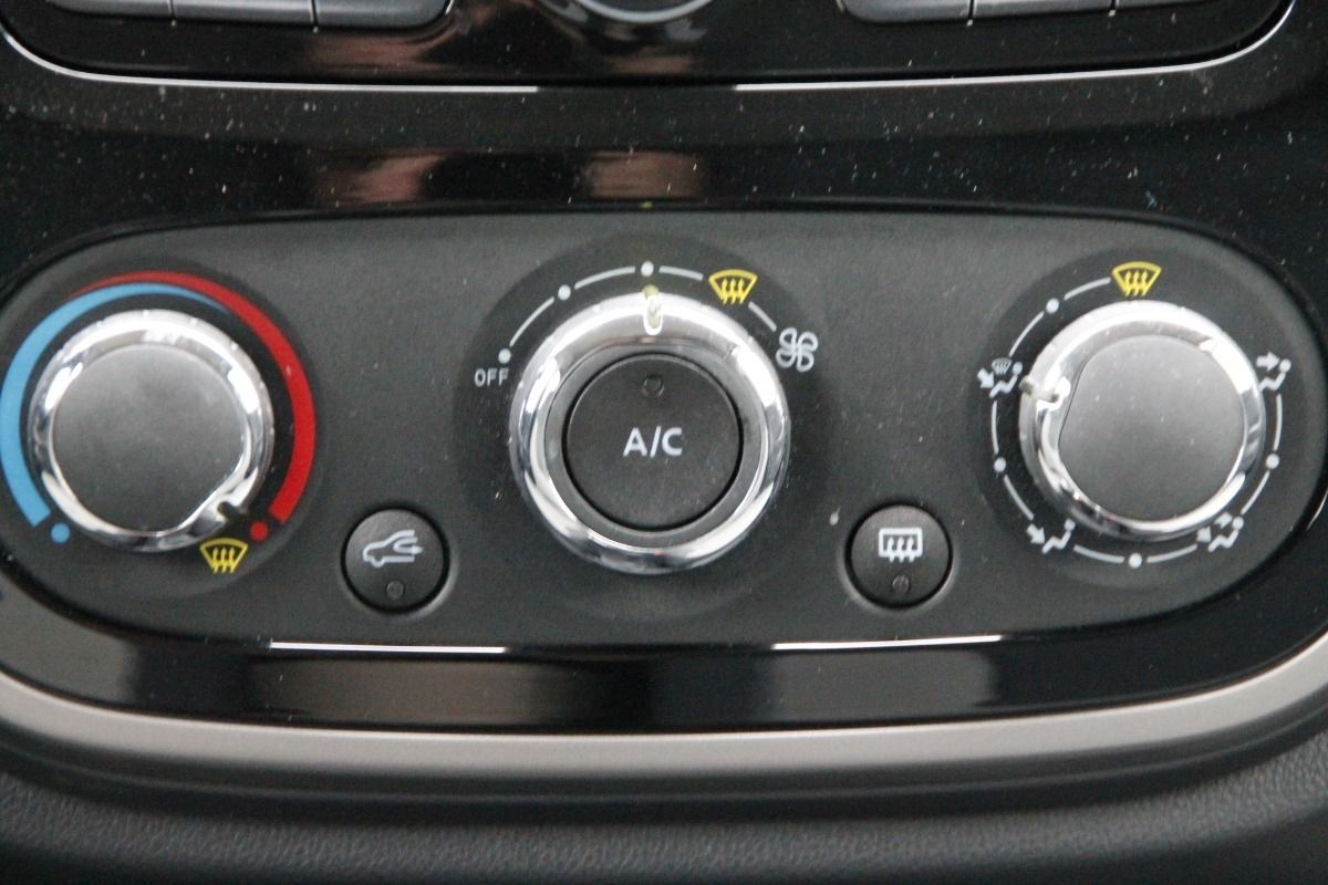 Fahrzeugabbildung Renault Captur Experience ja