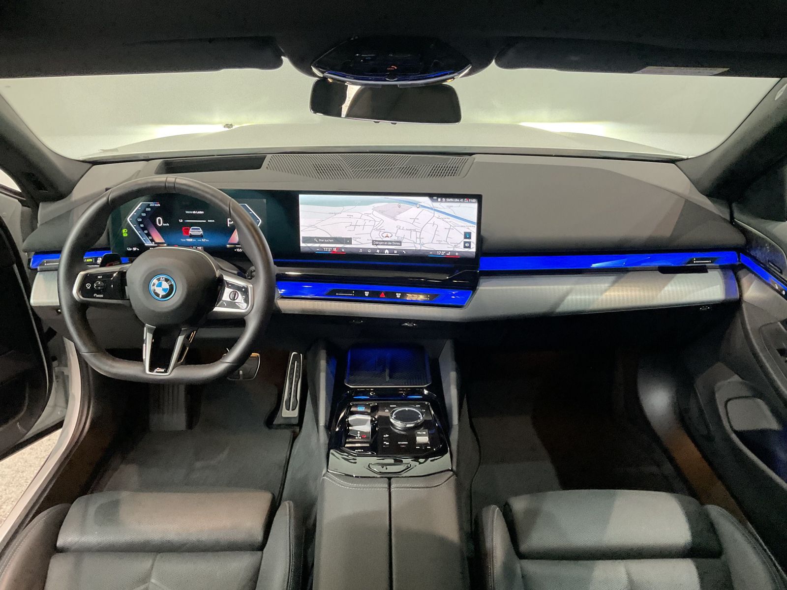 Fahrzeugabbildung BMW i5 xDrive40 Touring M Sportpaket AHK