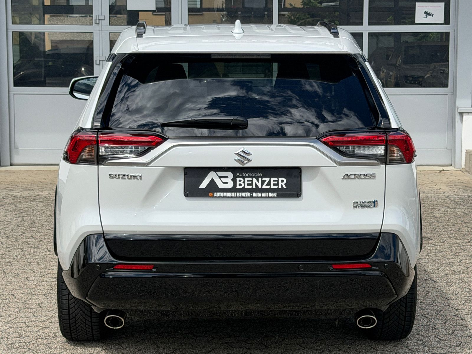 Fahrzeugabbildung Suzuki Across 2.5 Plug-In Hybrid Comfort+ E-Four/ACC/