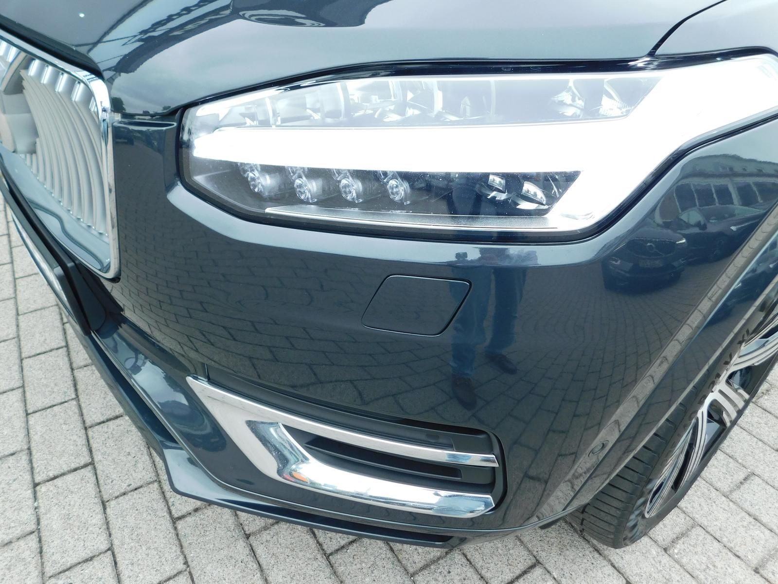 Fahrzeugabbildung Volvo XC90 T8 Inscription Edition "Bowers&Wilkins"