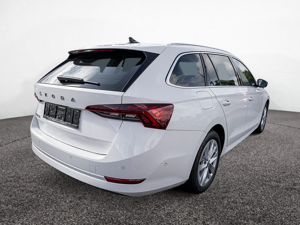 Skoda Octavia Combi 2.0 TDI Style KAM LED HUD ACC SHZ imagem 3