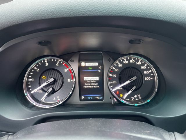 Toyota Hilux 2.4D 4x4 Double Cab Comfort *FACELIFT*ACC*