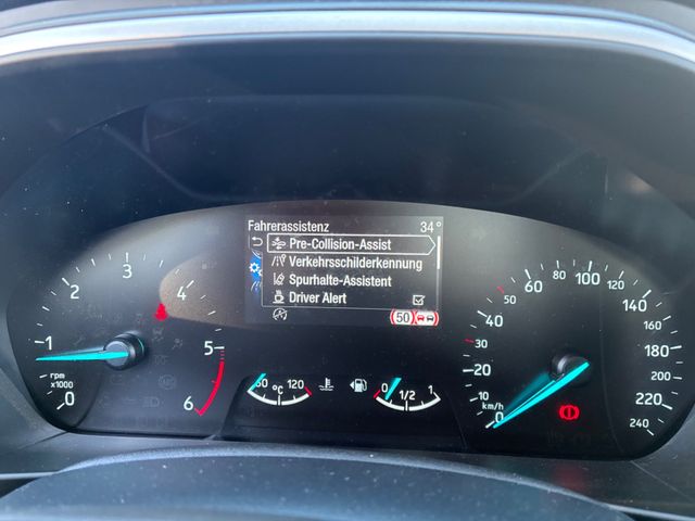 Fahrzeugabbildung Ford Focus Turnier 1,5 EcoB >KAM/NAV/LED/PDC/Sitzheiz