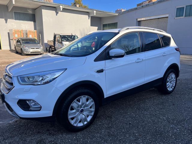 Ford Kuga Titanium MOD 2018  NAVI Teilleder