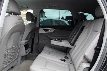Audi Q7 - 12