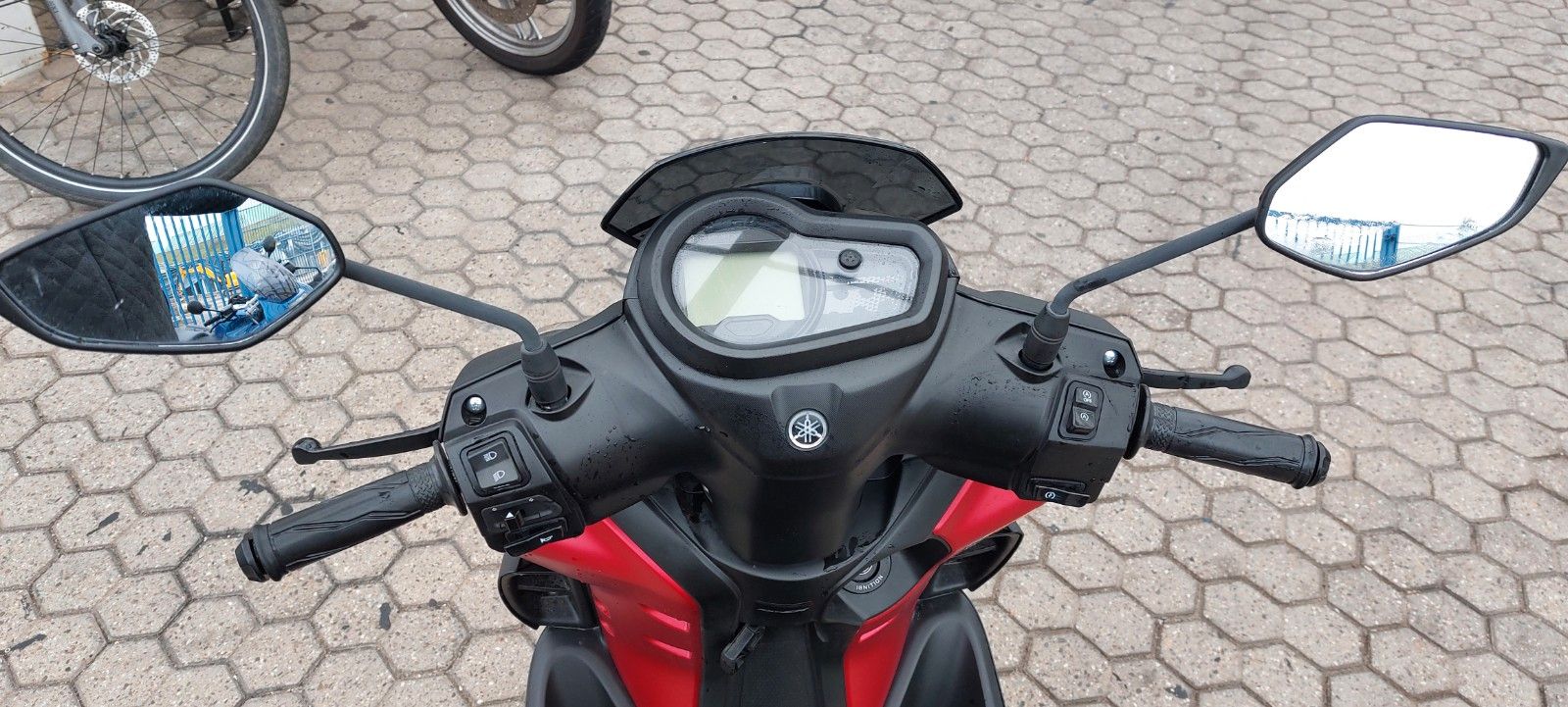 Fahrzeugabbildung Yamaha Rayzr 125 nur 400 KM Neuzustand