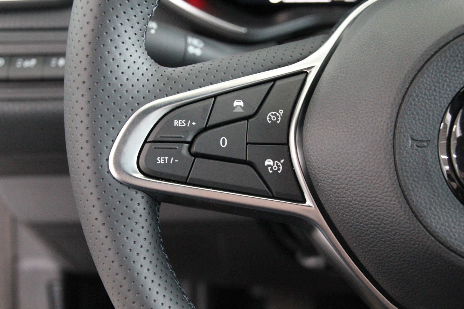 Fahrzeugabbildung Mitsubishi Colt Top LED*DAB*SHZ*BOSE*360°