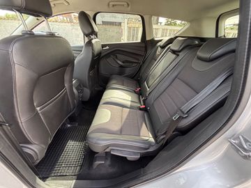 Ford Kuga - 11