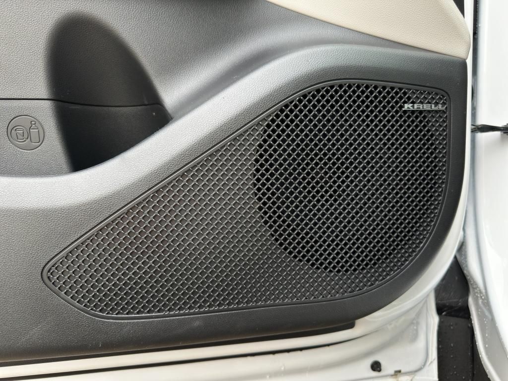 Fahrzeugabbildung Hyundai TUCSON FL PRIME Pano Assist-Paket DigitalKey ECS