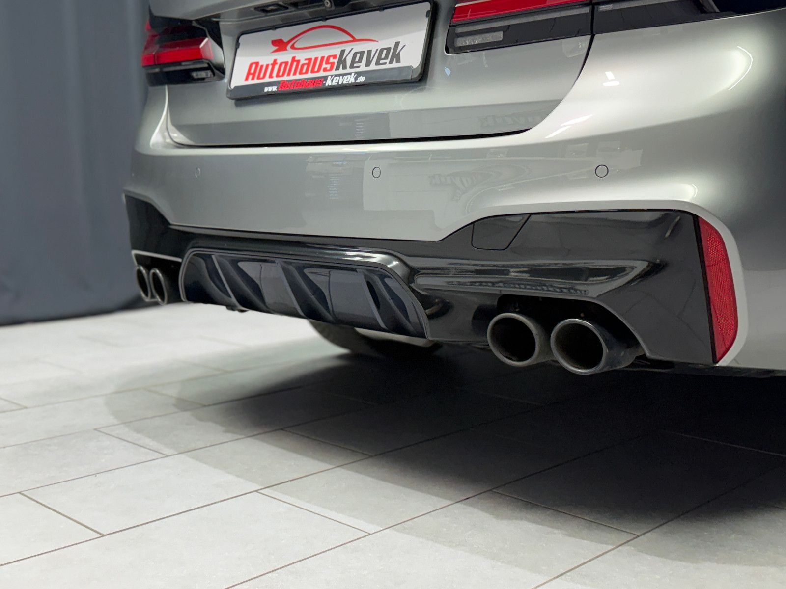 Fahrzeugabbildung BMW M5 Limousine|H&K|PANO|360°|M-DRIVERS|LCI