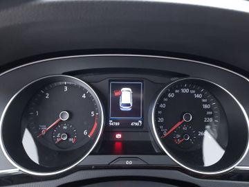 Volkswagen Passat - 6