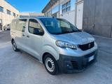 Peugeot Expert BlueHDi 115 S&S PL-TN Combi Stand - silberne Peugeot Expert