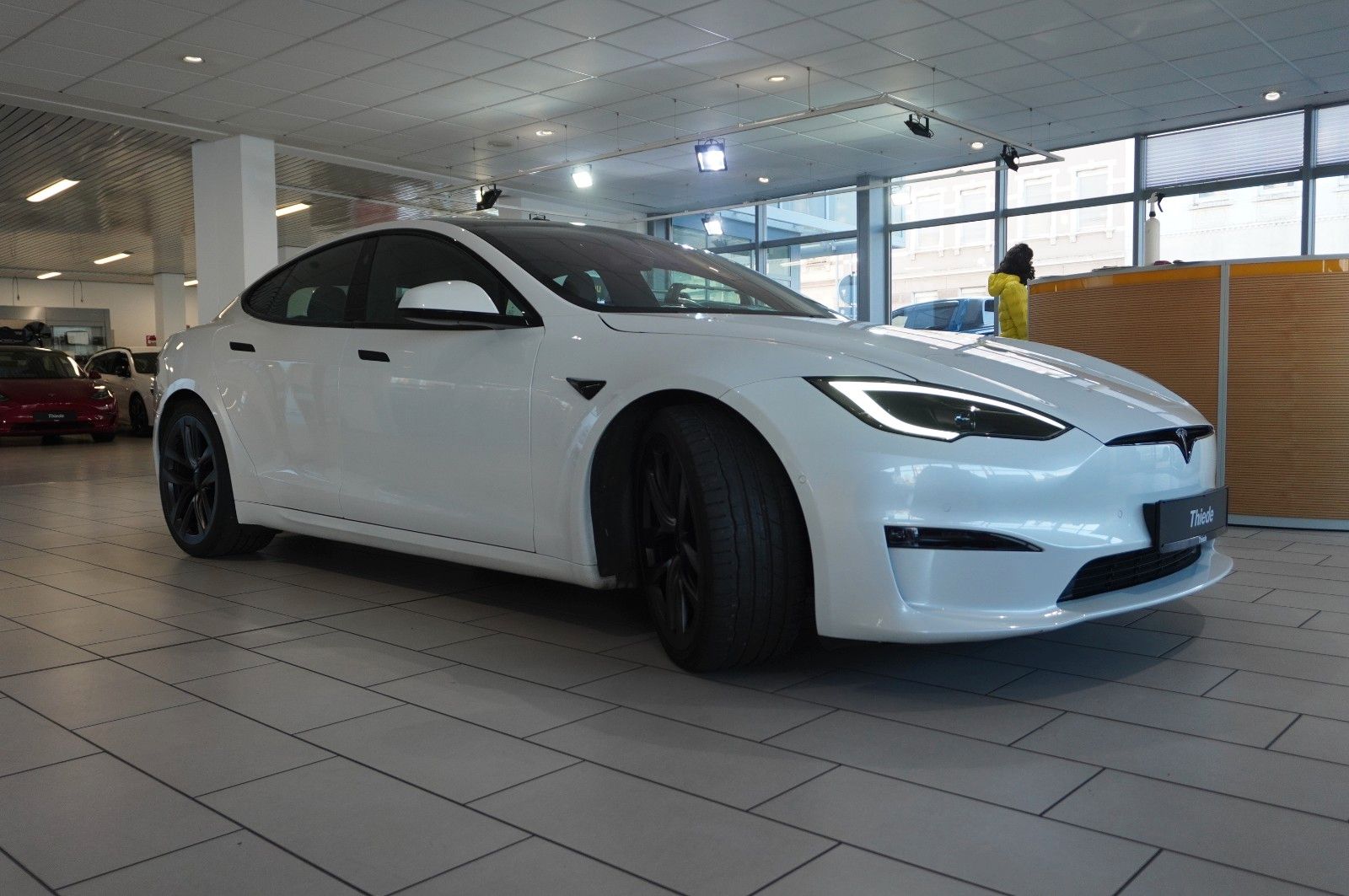 Fahrzeugabbildung Tesla Model S DUAL-MOTOR LONGRANGE NAVI/AMD/YOKE/LEDER