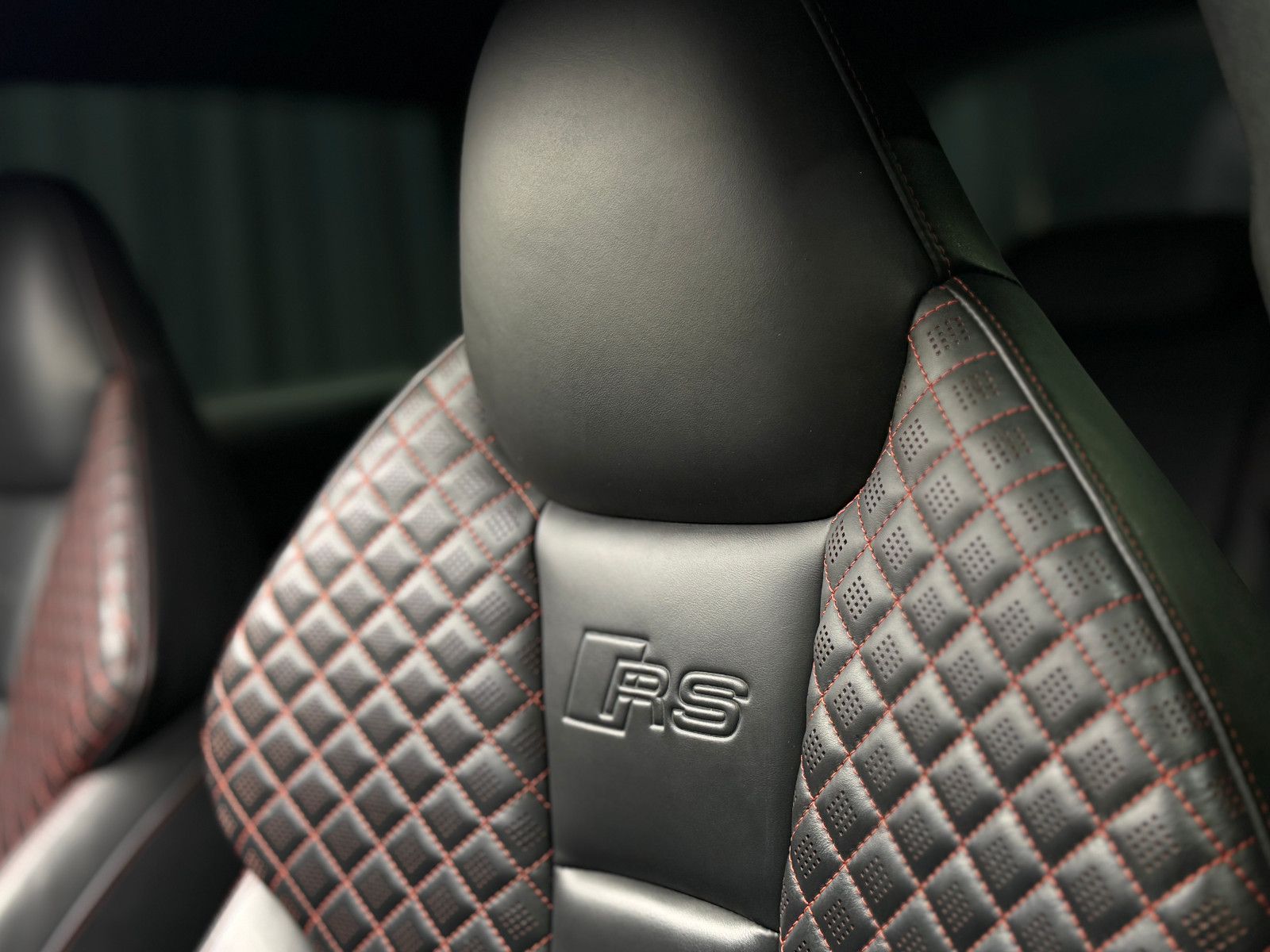Fahrzeugabbildung Audi RS3 Sportback 2.5 TFSI|EVENTUR|BTMIRS-SITZ|B&O|