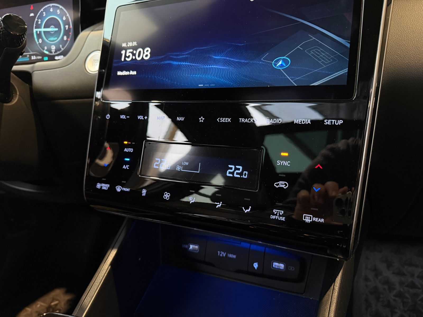 Fahrzeugabbildung Hyundai TUCSON Prime PHEV Plug-In Hybrid 4WD PANO LEDER