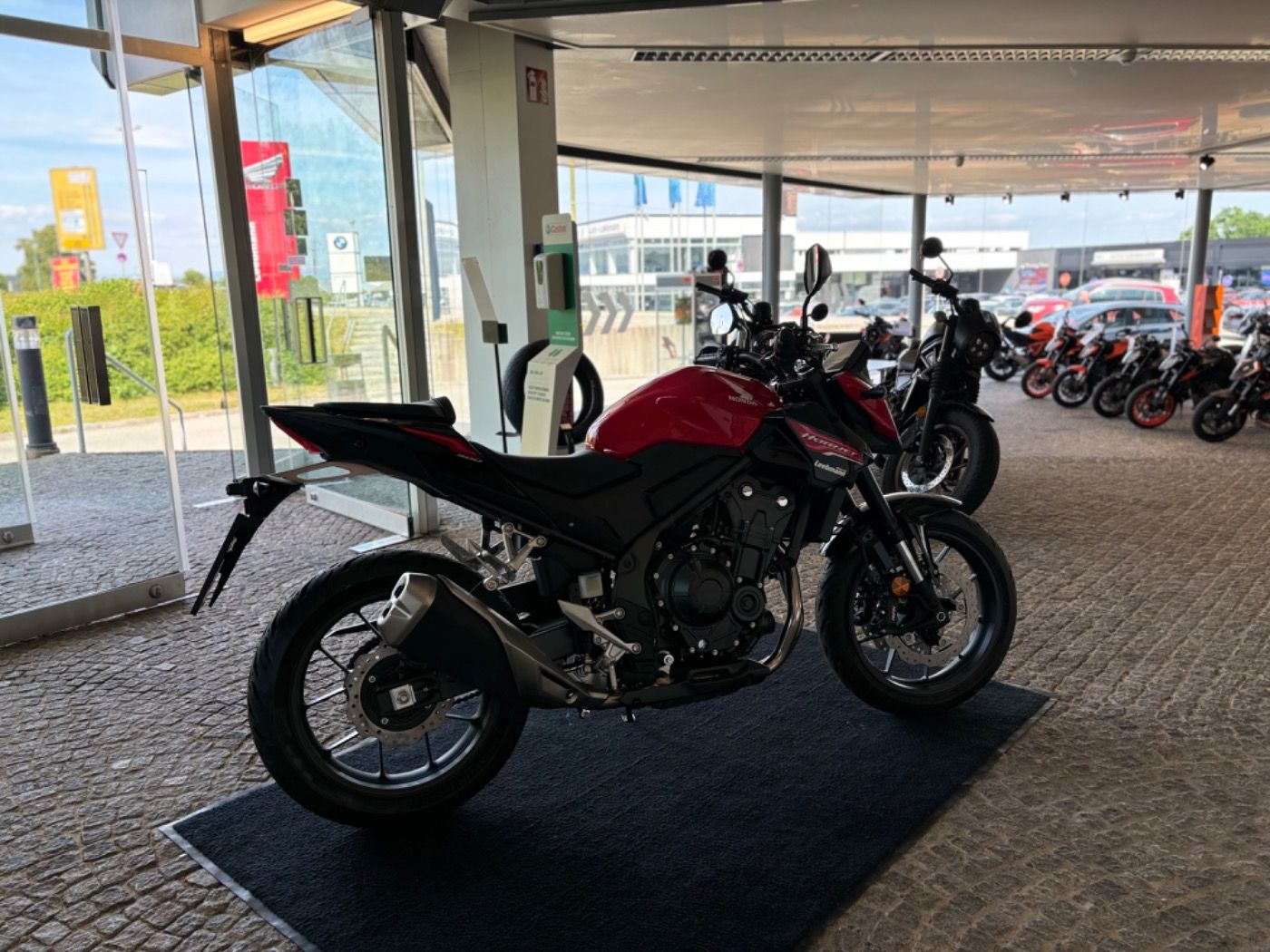 Fahrzeugabbildung Honda CB 500 Hornet 2025
