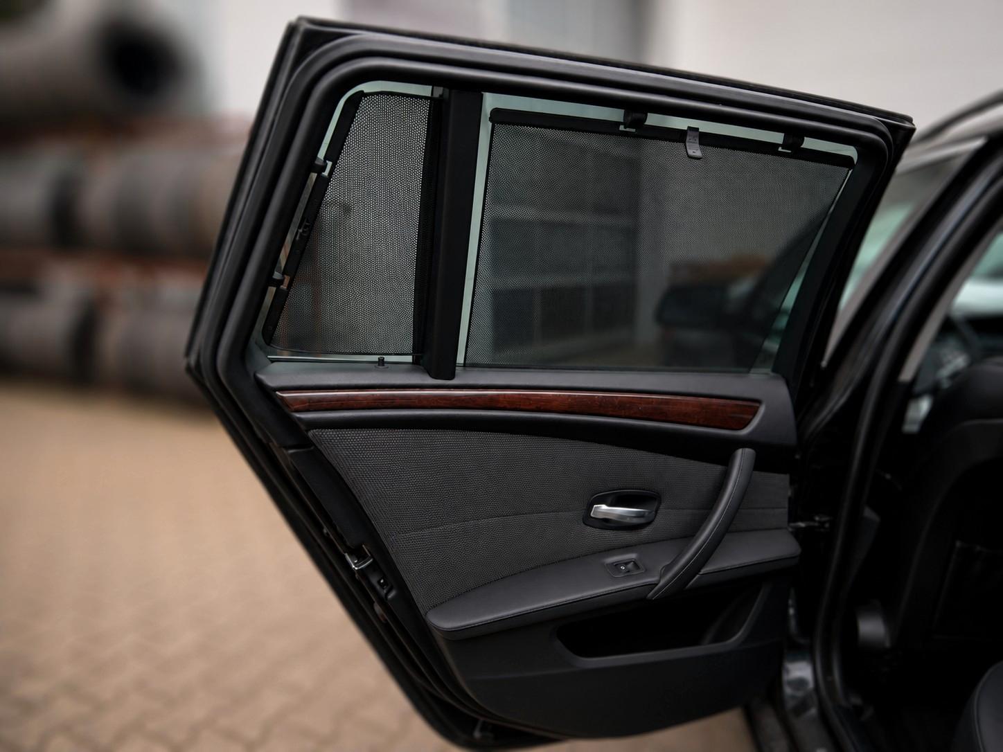 BMW 520 2009 — photo 12