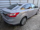 Ford Focus 2.0 TDCi Lim.Stufenheck Titanium*Tüv:09/26 - Ford Focus: 2l Tdci