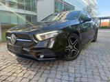 Mercedes-Benz A 200 AMG LINE Limousine LED/NAVI/TOT/SHZ - Mercedes-Benz A 200 in Berlin
