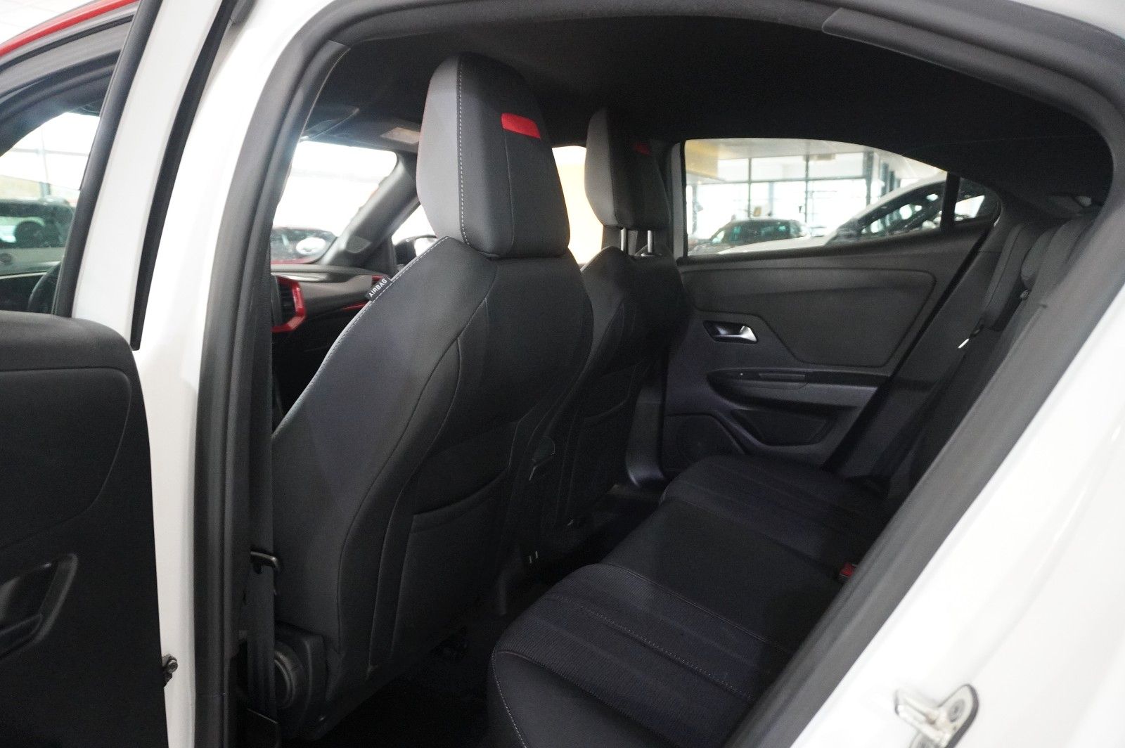 Fahrzeugabbildung Opel Mokka 1.2T GS LINE NAVI/LED/KAMERA/SPORT/DAB+