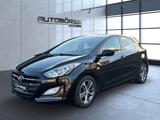 Hyundai i30 YES! SHZ/PDC/Klima - Hyundai i30 YES! mit Benzin-Antrieb