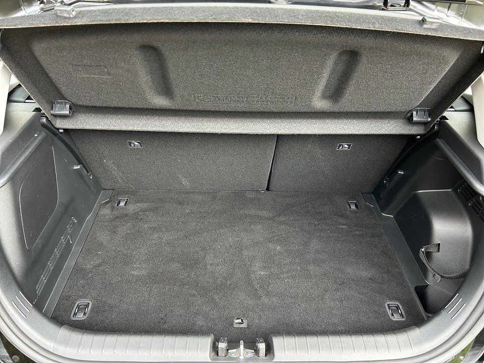 Fahrzeugabbildung Hyundai i20 1.0T 7DCT SELECT FUNKT-P 1HD SHZ GARANT-2/28