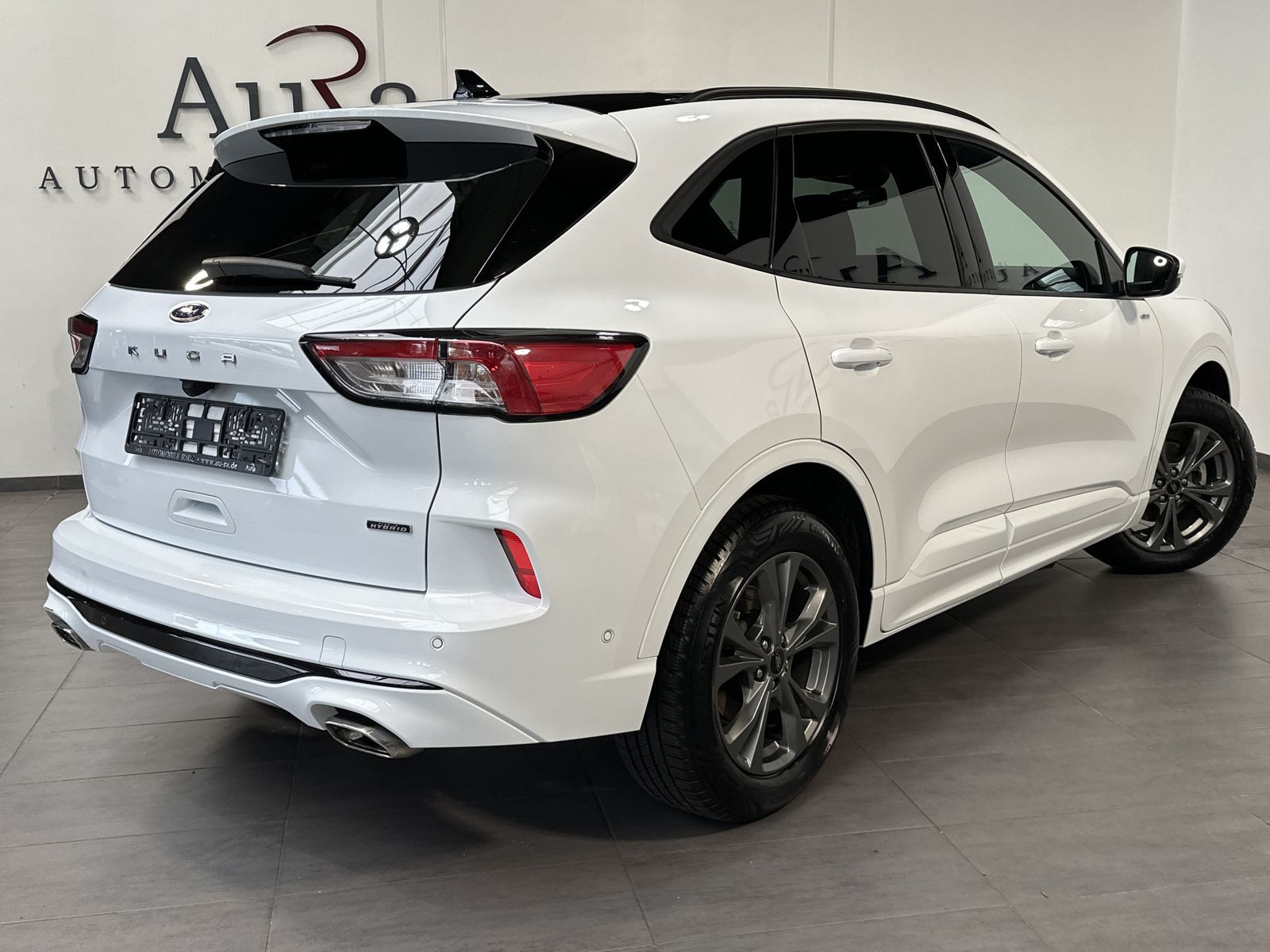 Fahrzeugabbildung Ford Kuga 2.5 Plug-In Hybrid ST-Line NAV+LED+PANORAMA
