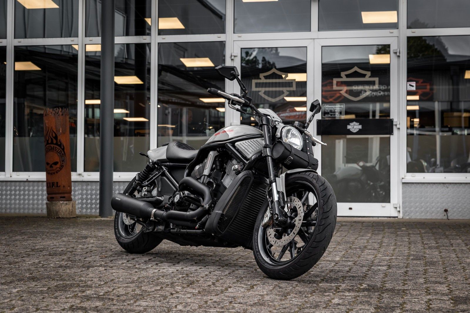 Fahrzeugabbildung Harley-Davidson VRSCR STREET ROD - KESSTECH -