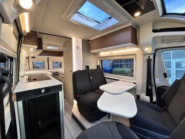 Westfalia Columbus 640 E 140 PS 8G  SOLAR LITHIUM SKYVIEW