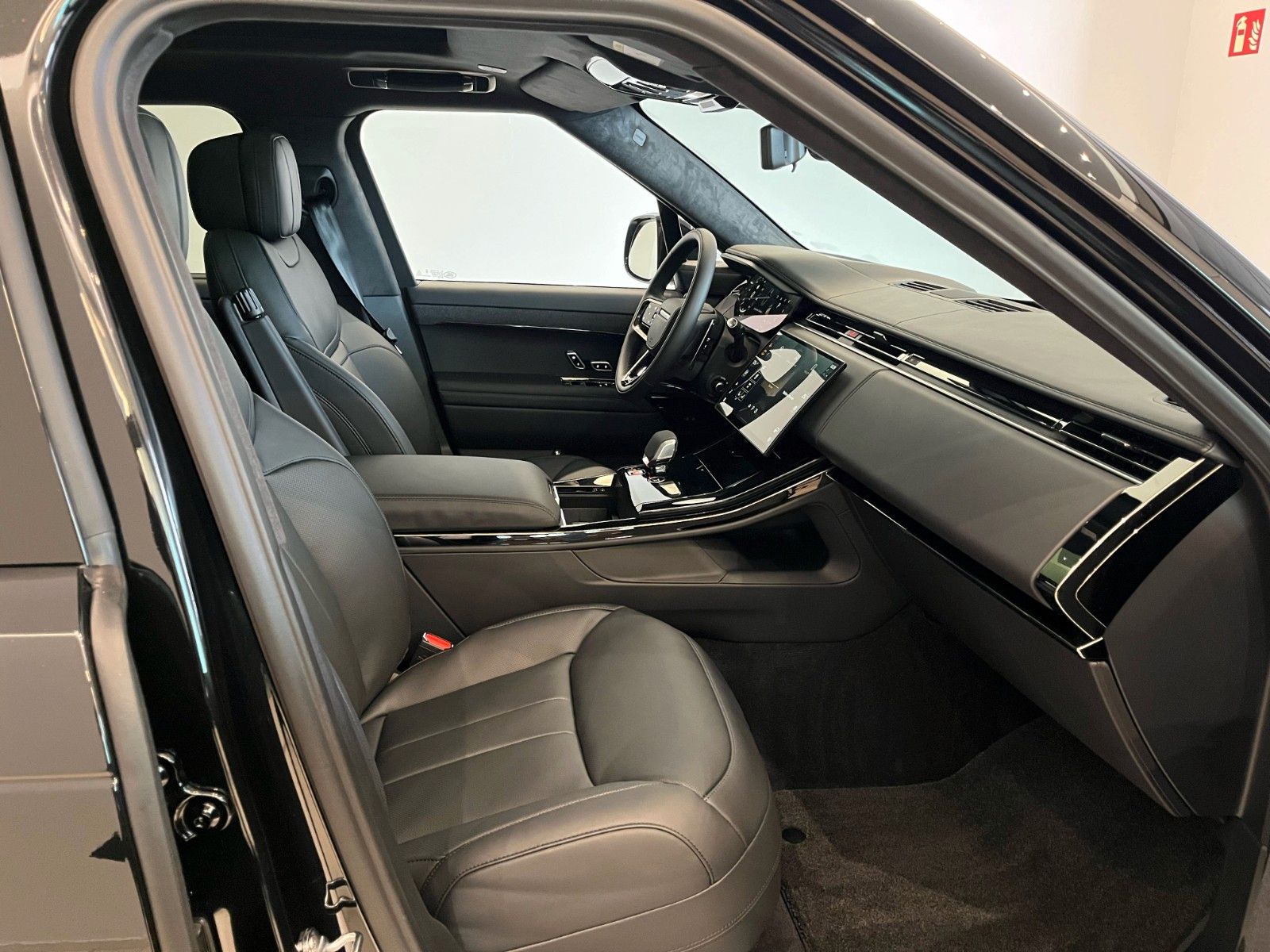 Fahrzeugabbildung Land Rover Range Rover Sport P530 Autobiography 23" Rad&AHK