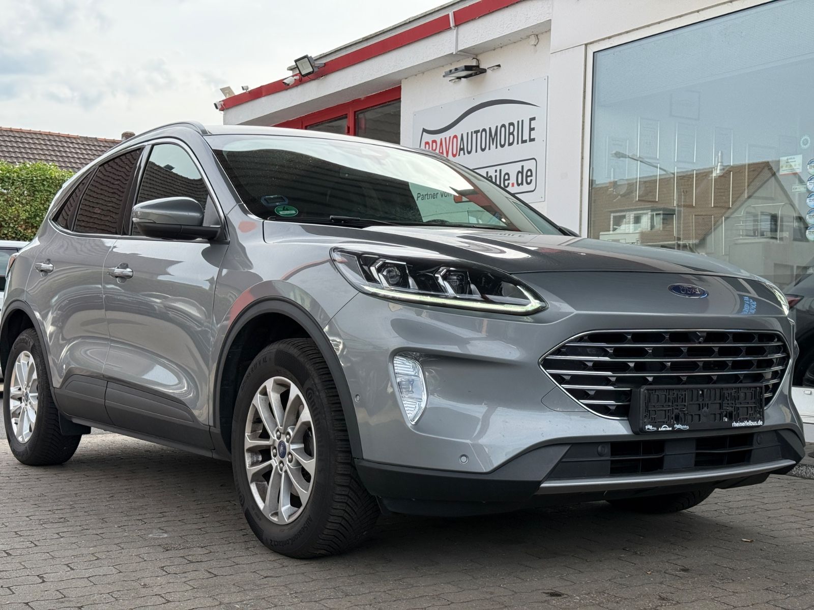 Ford Kuga Titanium X /AUT/HEADUP/LEDER/KAMERA/APP/AHK