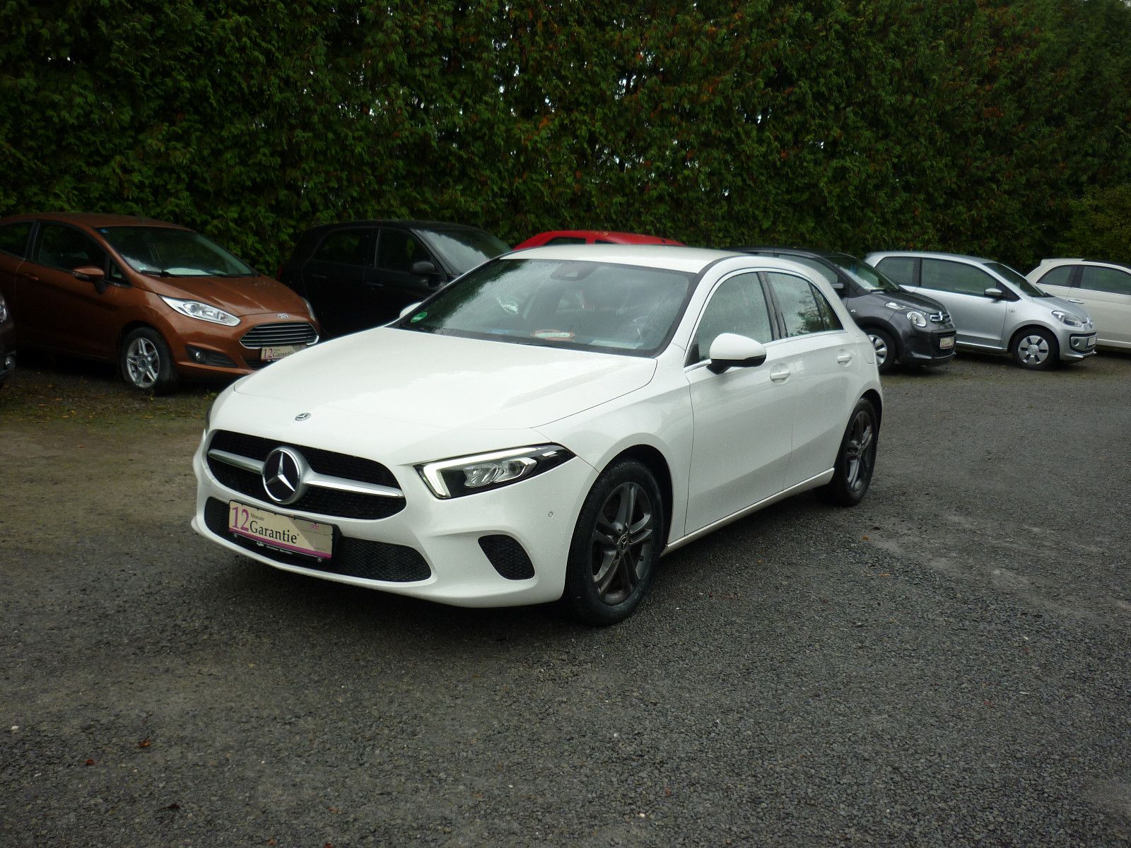 MERCEDES-BENZ A 250 Navi* AHK* LED* Sitzheizung*