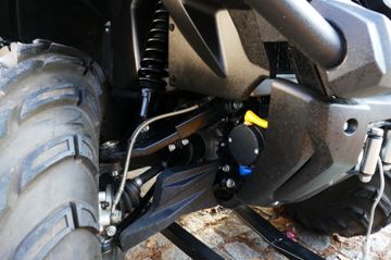 Fahrzeugabbildung CFMOTO CForce 450 L 4x4 mit Schneeschaufel