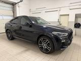 BMW X6 M50 d M-Paket/Pano/22-Zoll/Leder(schwarz)/1HD - BMW X6 M50 aus 2020