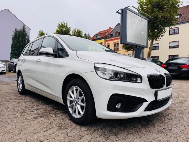 BMW 218i Gran Tourer Advantage 7Sitz LED Navi SH PDC