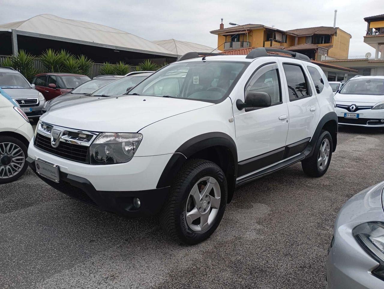 Dacia Duster 2011 — rear view