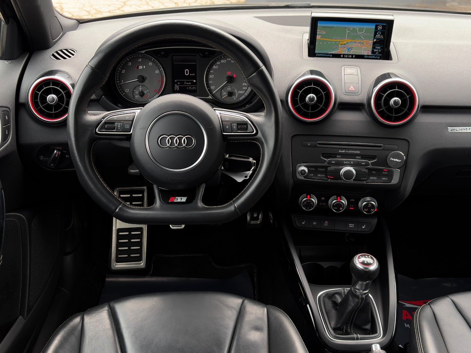 Fahrzeugabbildung Audi S1 2.0 TFSI quattro SHZ PDC Navi Leder Ambiente