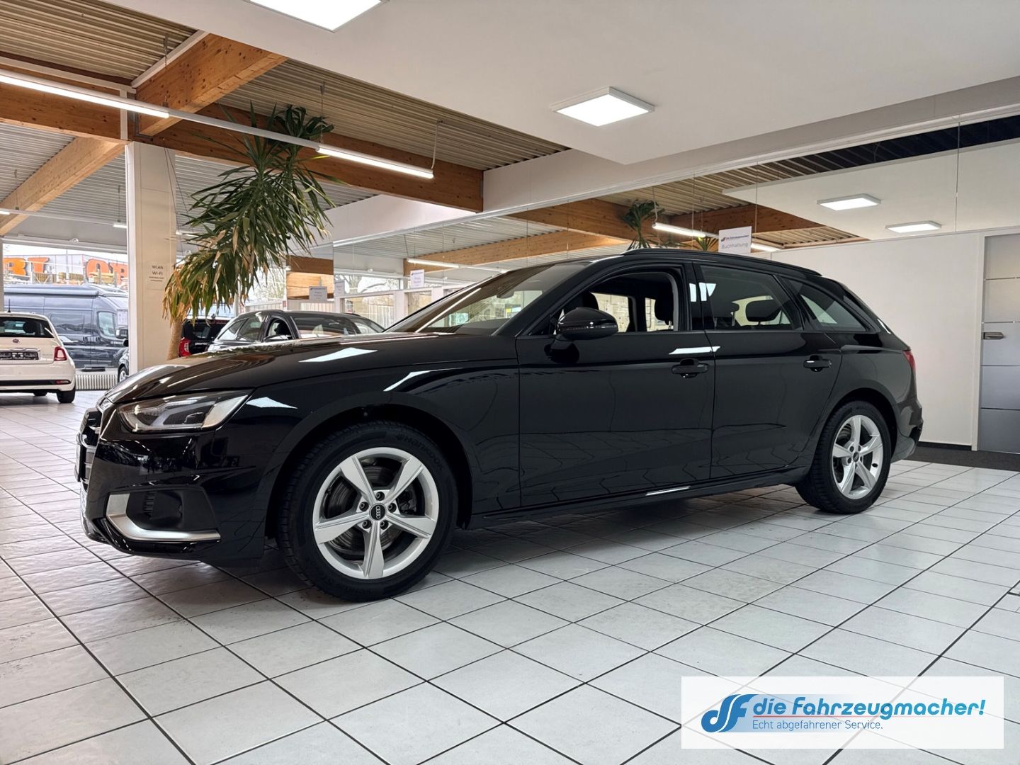 Fahrzeugabbildung Audi A4 Avant 35 TDI advanced 2.0 Navi LED 3-Zonen-Kl