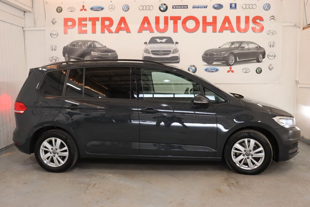 Image of Volkswagen Touran