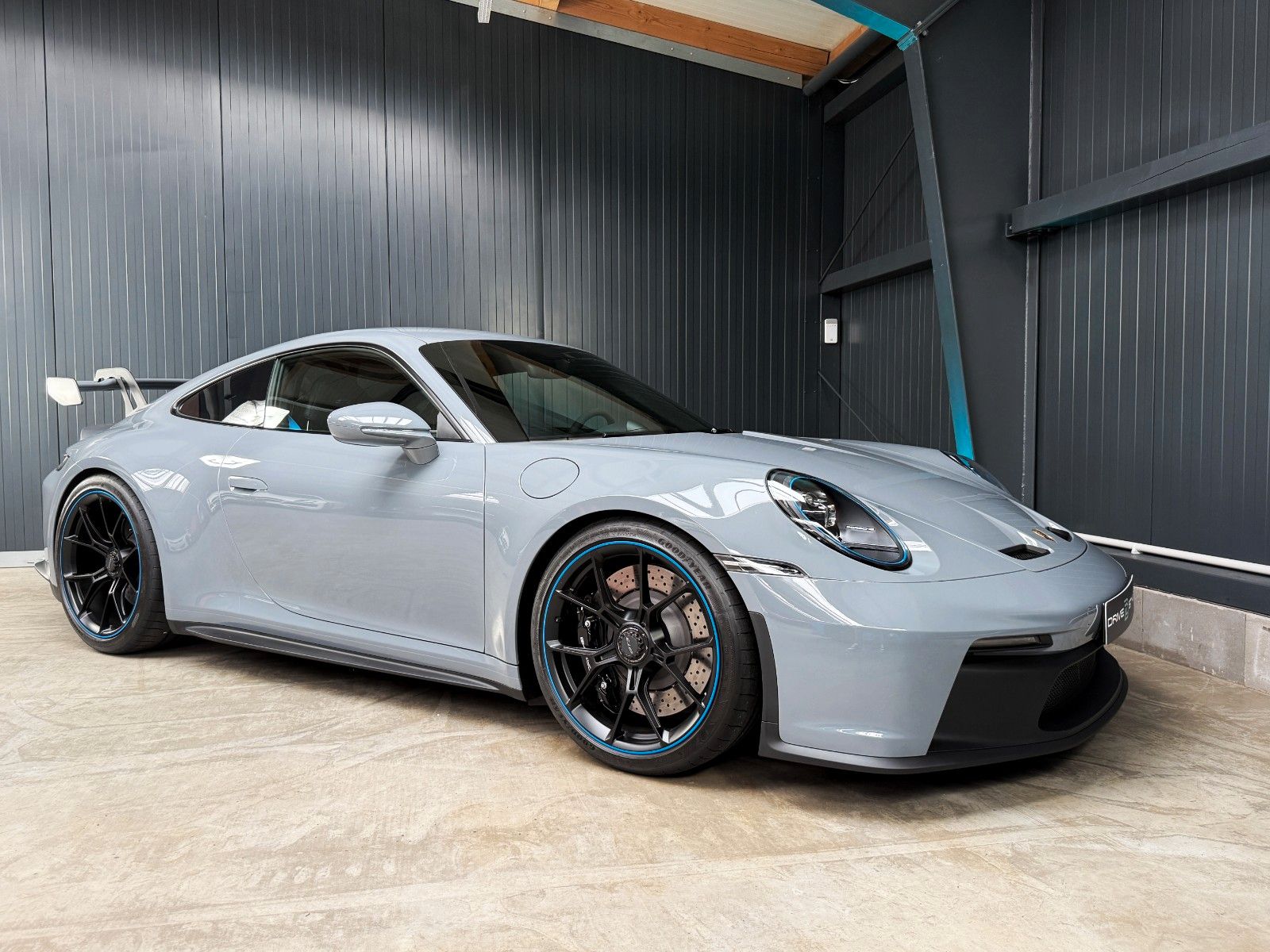 Fahrzeugabbildung Porsche 992 GT3 + Clubsp. + Approved + Lift + Artic Grey