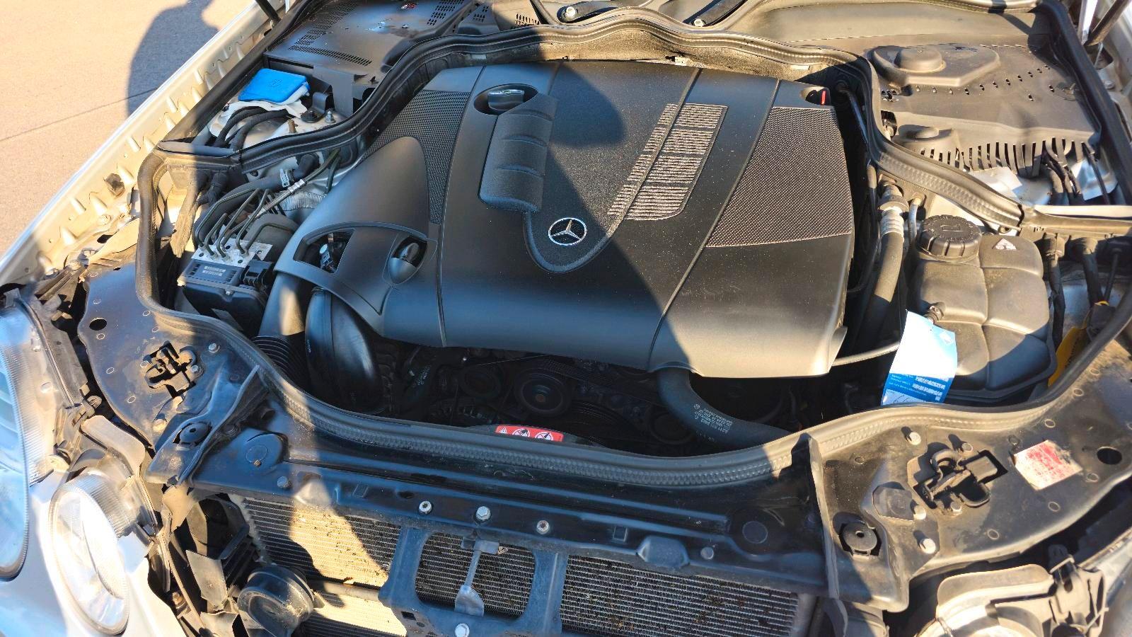 Mercedes-Benz E220 2008 — photo 14