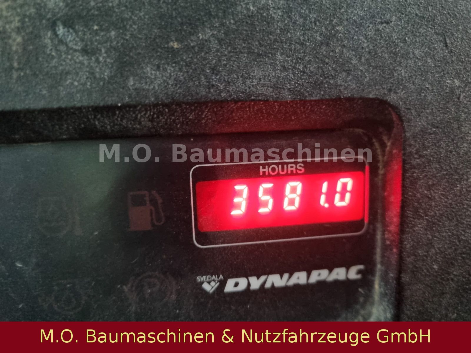 Fahrzeugabbildung Dynapac CA 152 D / 7,6 T /