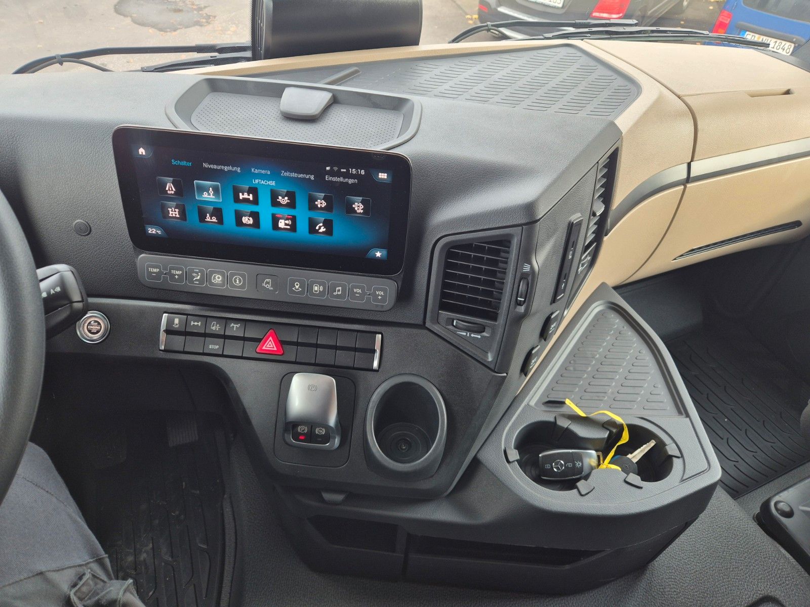 Fahrzeugabbildung Mercedes-Benz Arocs 2551 L 6x2/4-4 HAD HIAB ULT21S56 AHK