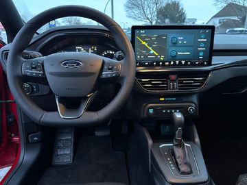 Ford Focus Turnier ST-Line 1.0 Aut. PanoAHK