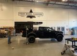 Four Wheel Campers Fleet Wohnkabine / Truck Camper