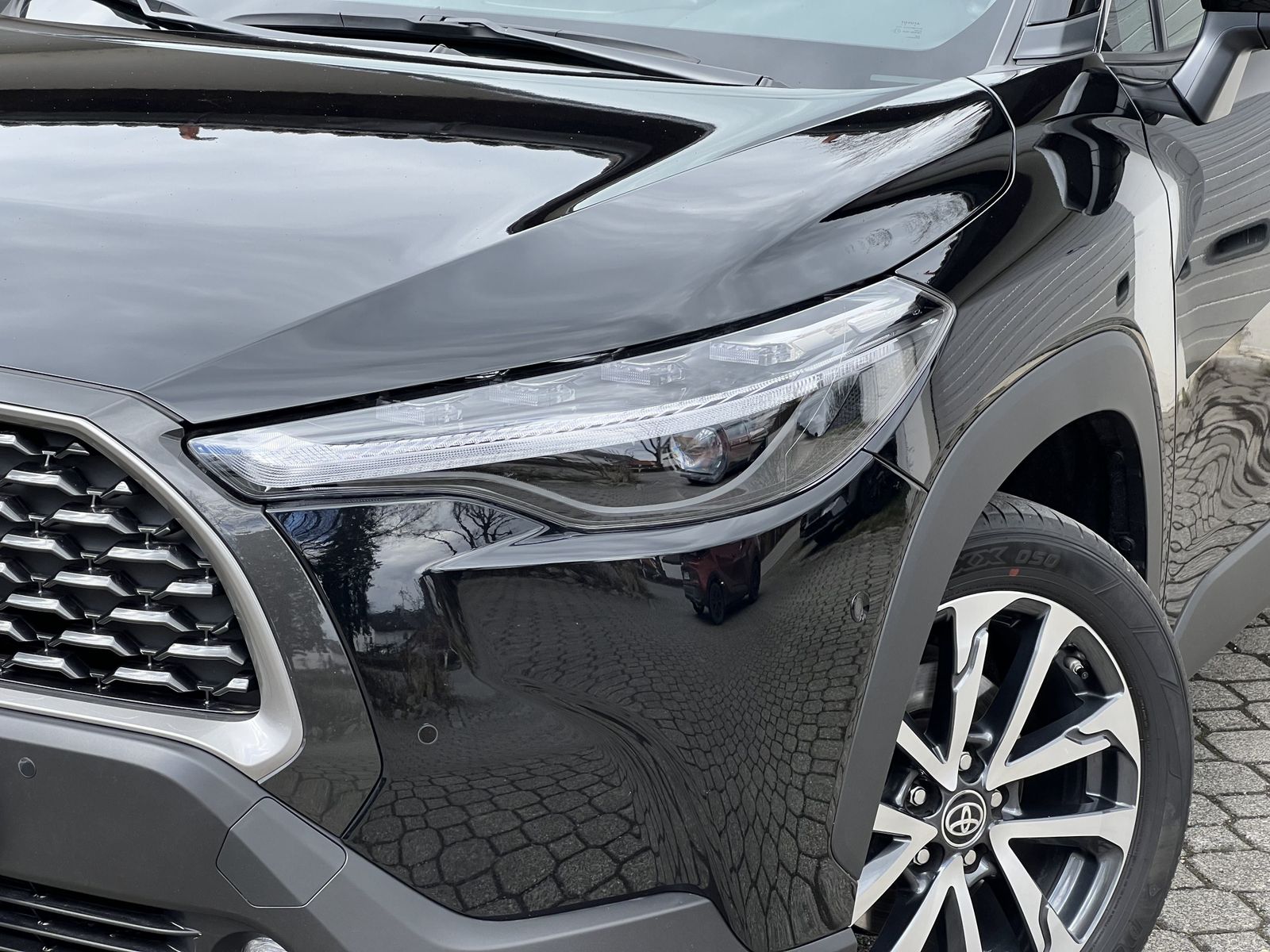 Toyota Corolla Cross 2.0 4x4 Lounge AHK JBL Webasto imagem 2